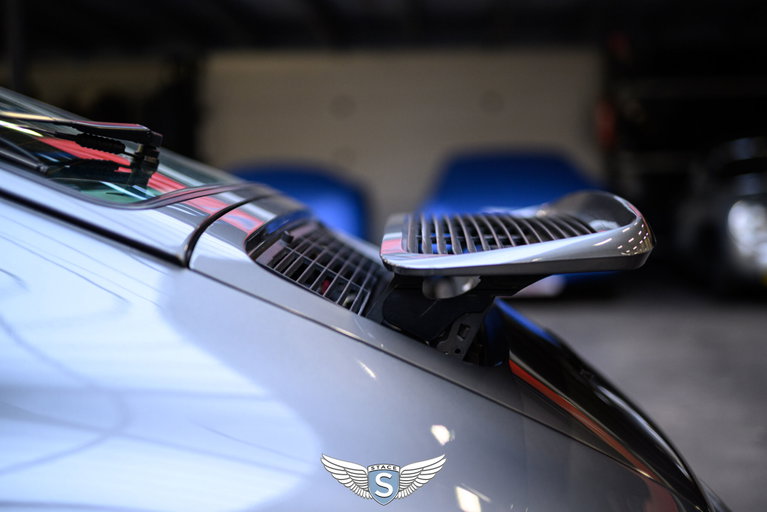 Porsche 964 Carrera 4