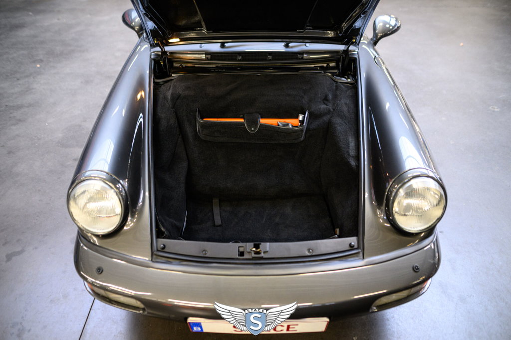 Porsche 964 Carrera 4