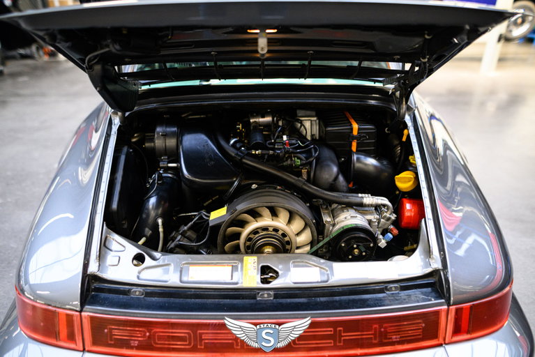 Porsche 964 Carrera 4
