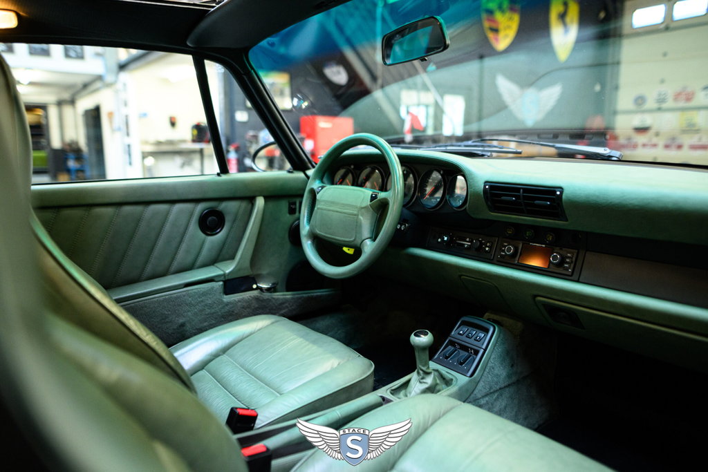 Porsche 964 Carrera 4