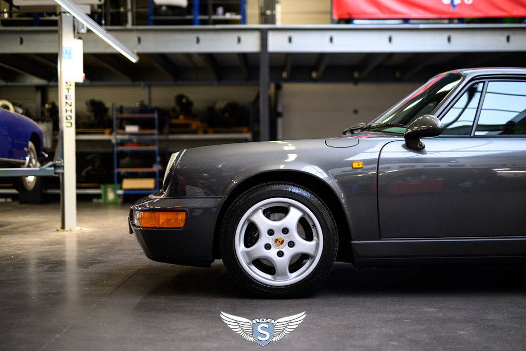 Porsche 964 Carrera 4