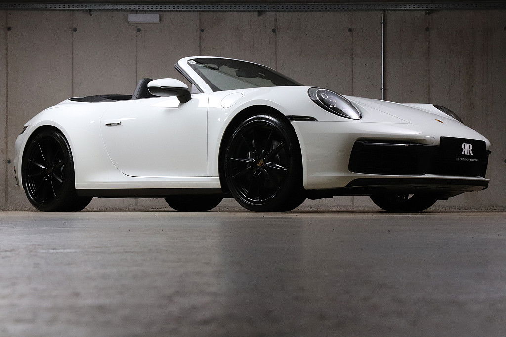 Porsche 992 Carrera 4