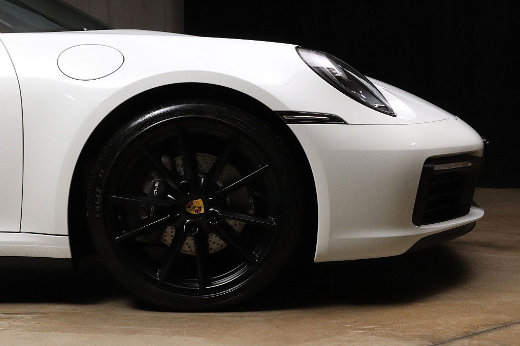 Porsche 992 Carrera 4