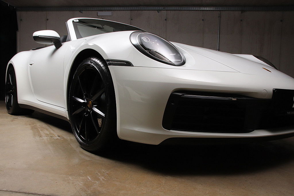 Porsche 992 Carrera 4