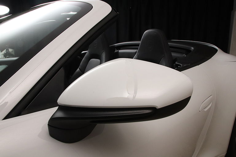 Porsche 992 Carrera 4