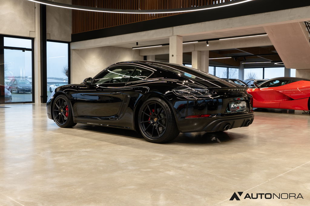 Porsche 718 Cayman GTS 4.0