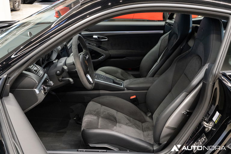 Porsche 718 Cayman GTS 4.0