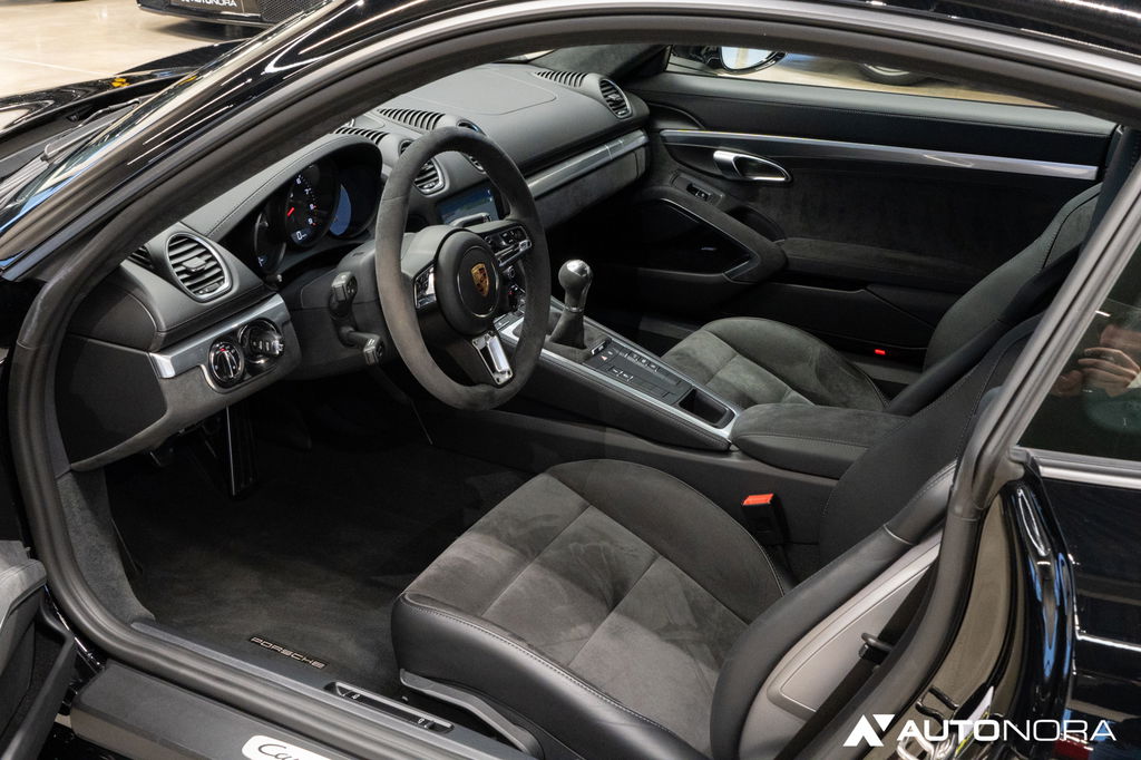 Porsche 718 Cayman GTS 4.0