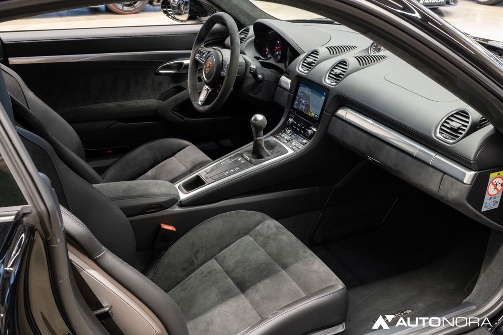 Porsche 718 Cayman GTS 4.0