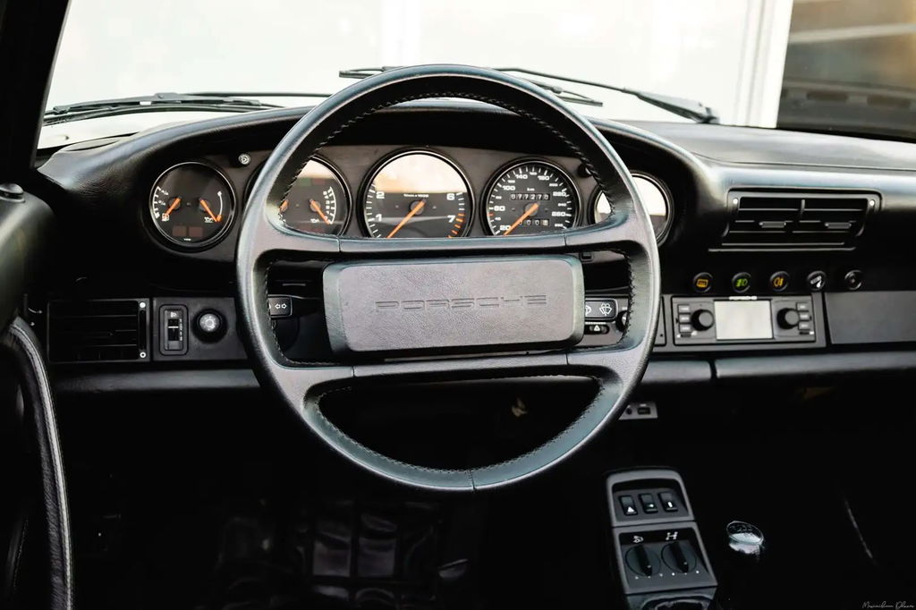 Porsche 964 Carrera 4