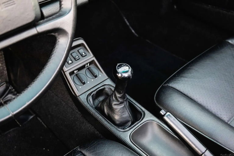 Porsche 964 Carrera 4
