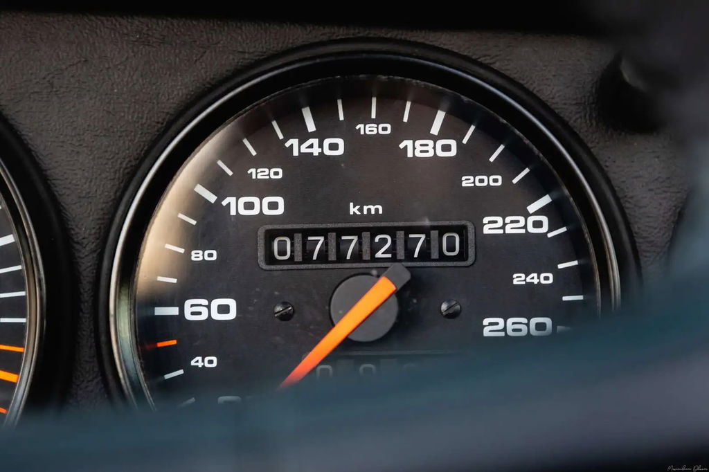 Porsche 964 Carrera 4
