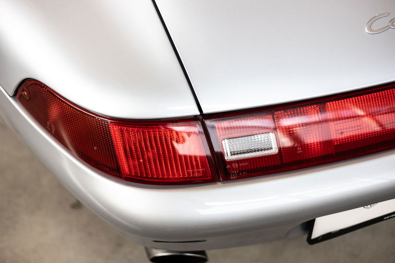 Porsche 993 Carrera 4