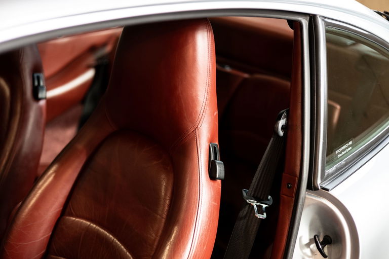 Porsche 993 Carrera 4