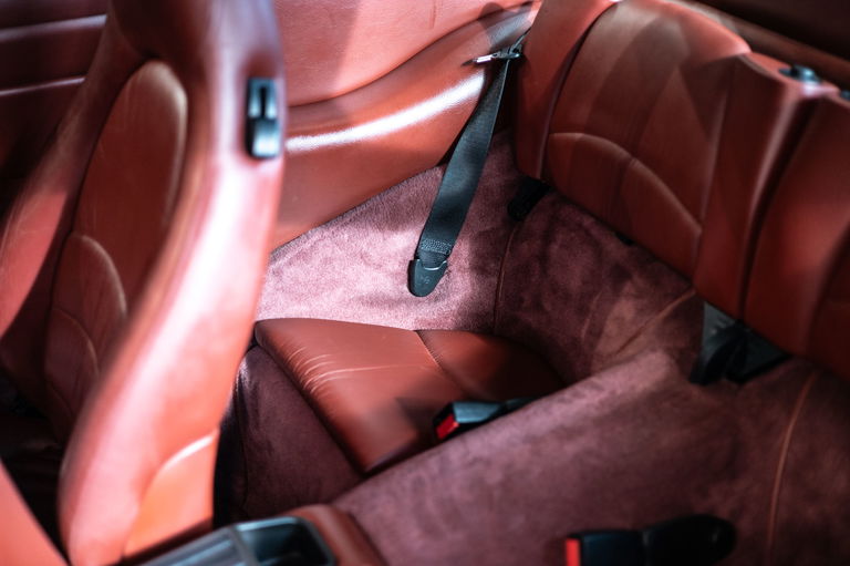 Porsche 993 Carrera 4