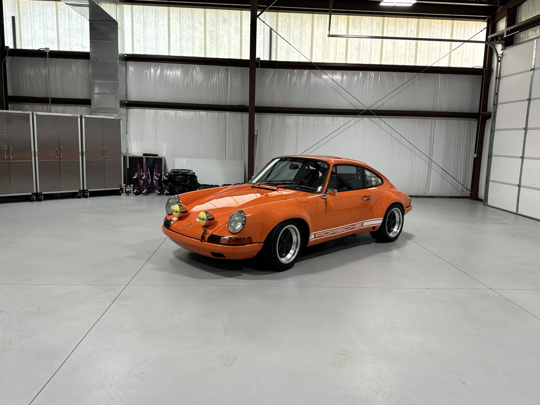 Porsche 911 Backdate 1984 - elferspot.com - Marketplace for