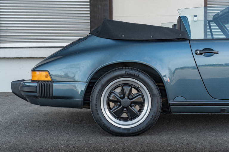 Porsche 911 Carrera 3.2
