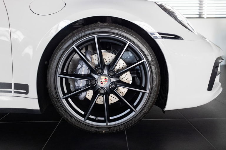 Porsche 992 Carrera T