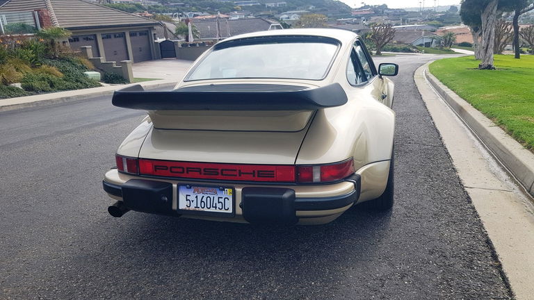 Porsche 911 Carrera 3.2 WTL