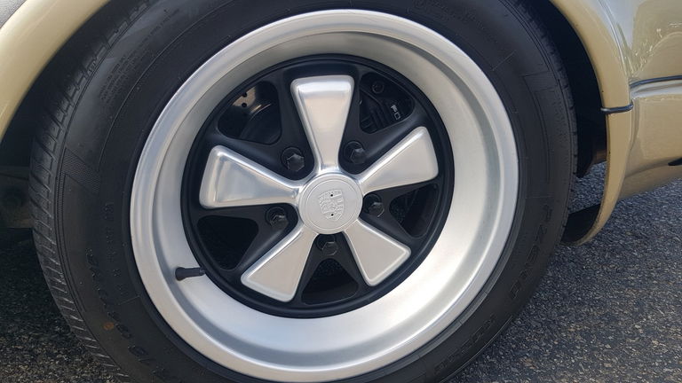 Porsche 911 Carrera 3.2 WTL