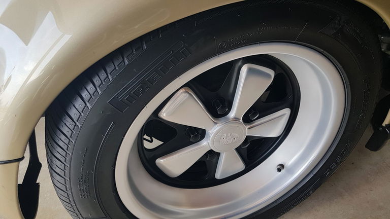 Porsche 911 Carrera 3.2 WTL