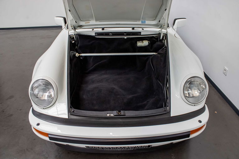 Porsche 911 Turbo 3.3