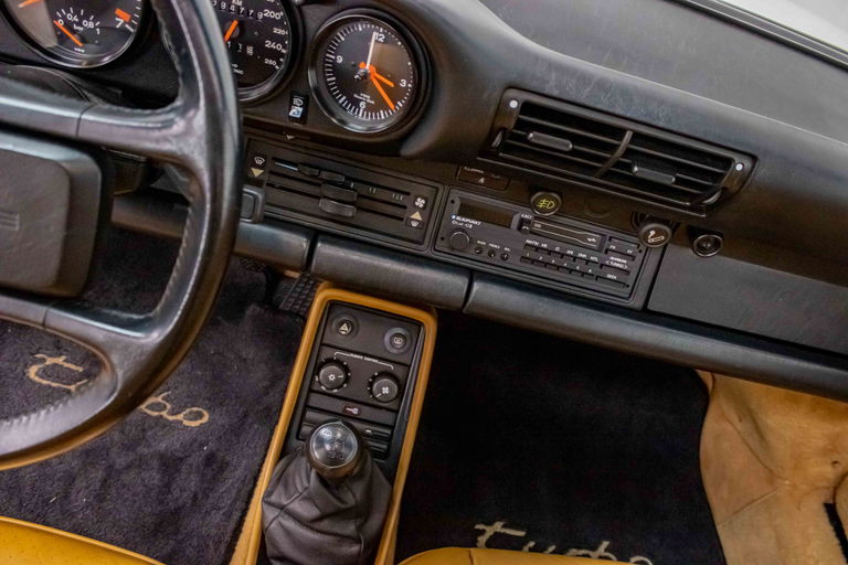 Porsche 911 Turbo 3.3