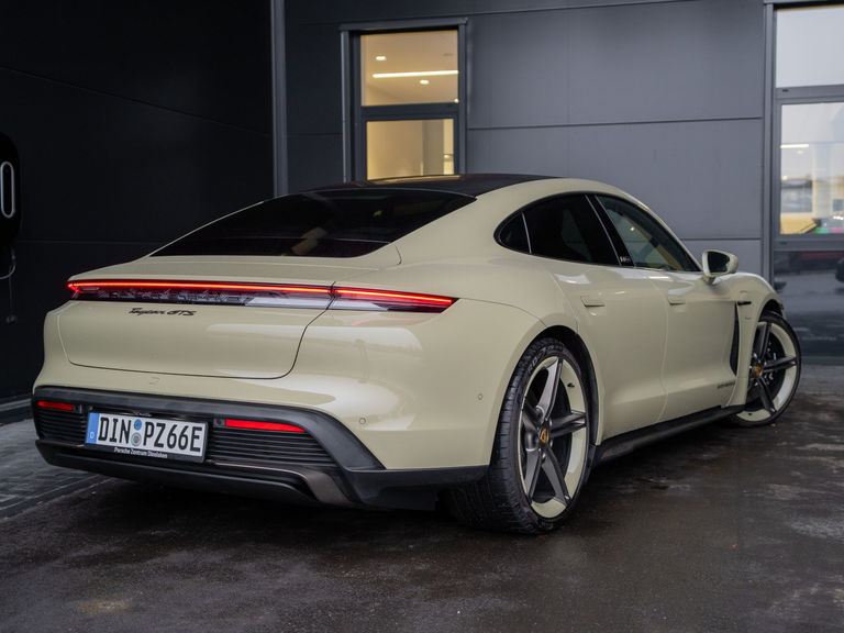Porsche Taycan GTS