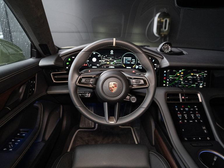 Porsche Taycan GTS