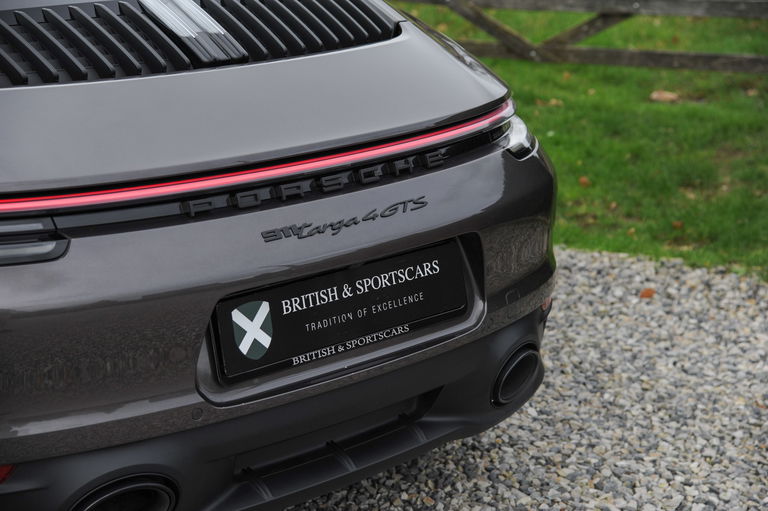 Porsche 992 Targa 4 GTS