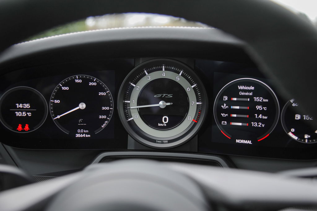 Porsche 992 Targa 4 GTS