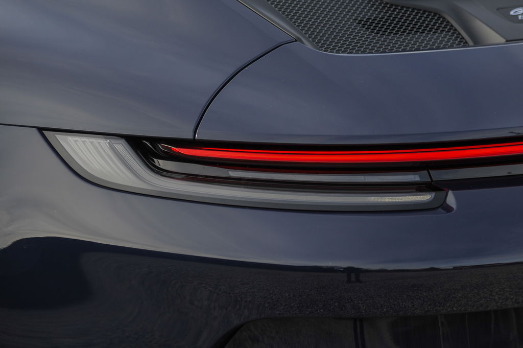 Porsche 992 GT3 Touring