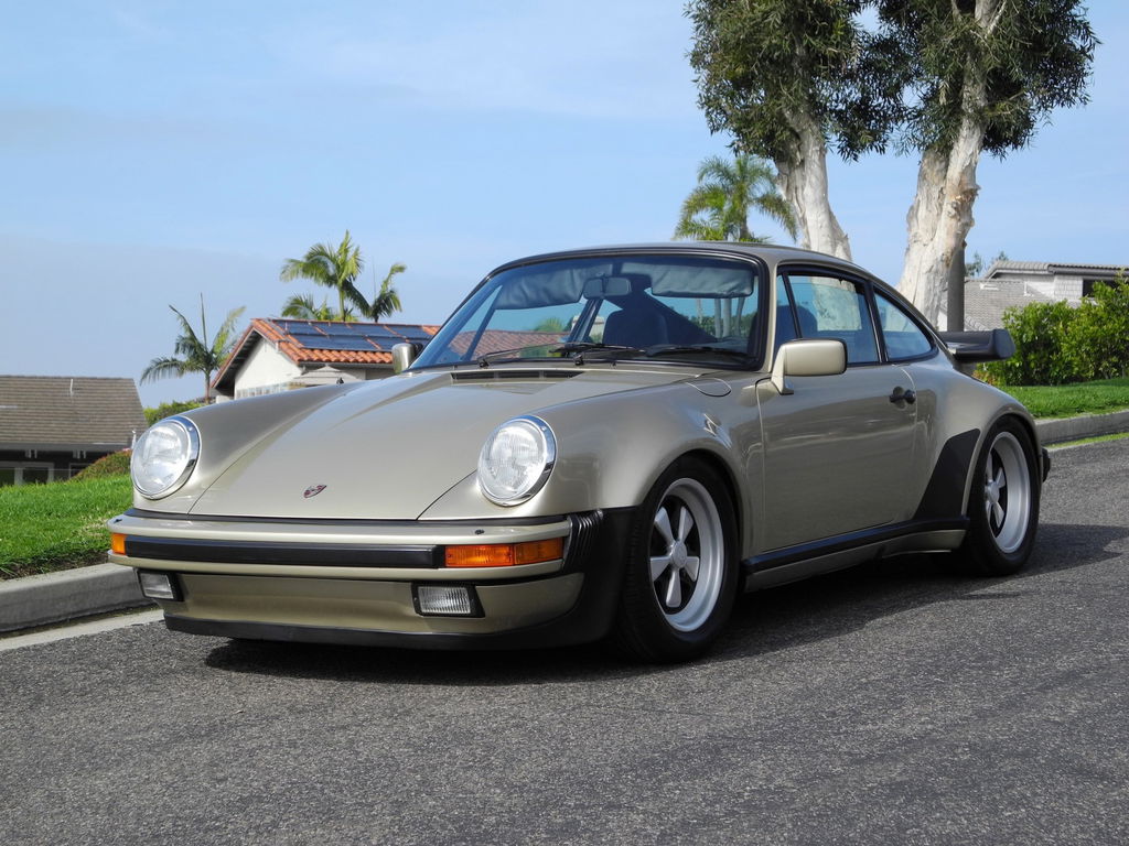Porsche 911 Carrera 3.2 WTL