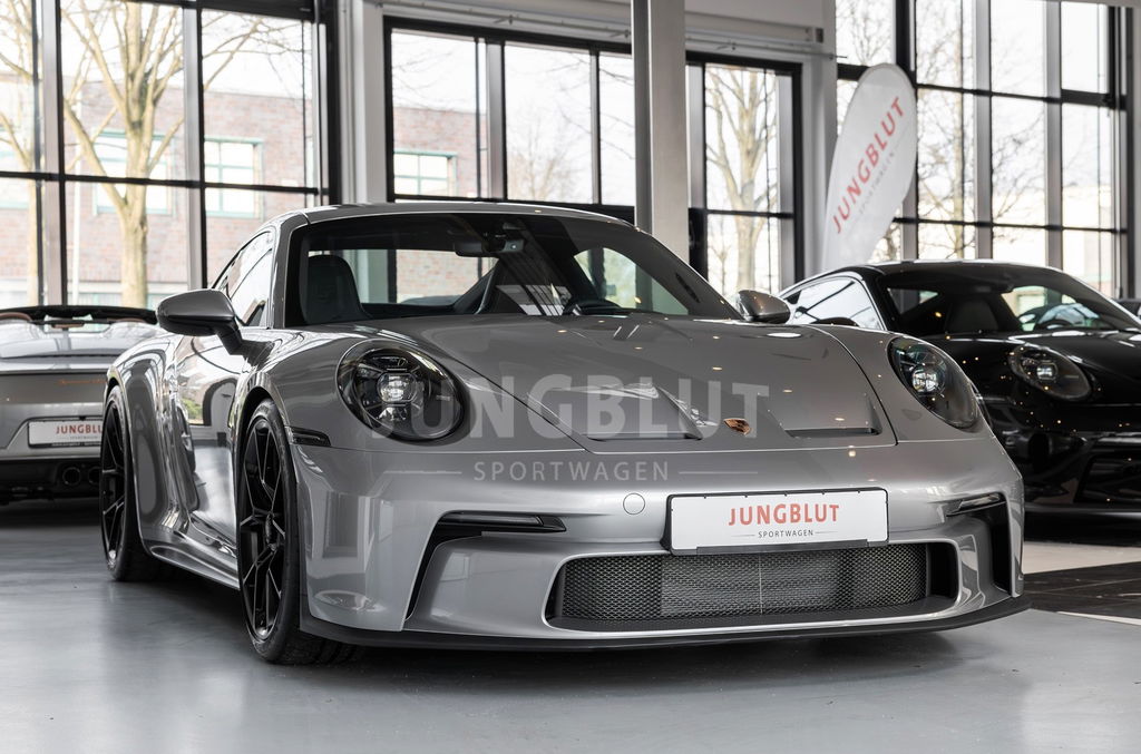 Porsche 992 GT3 Touring