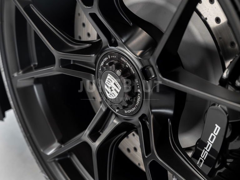 Porsche 992 GT3 Touring