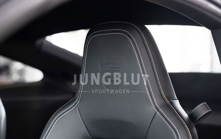 Porsche 992 GT3 Touring