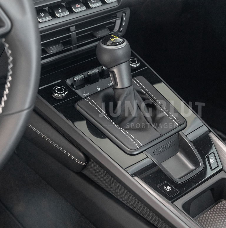 Porsche 992 GT3 Touring