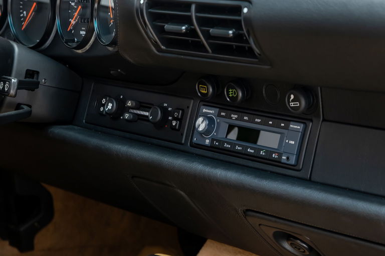 Porsche 964 Carrera 4