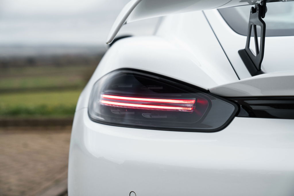 Porsche 718 Cayman GT4