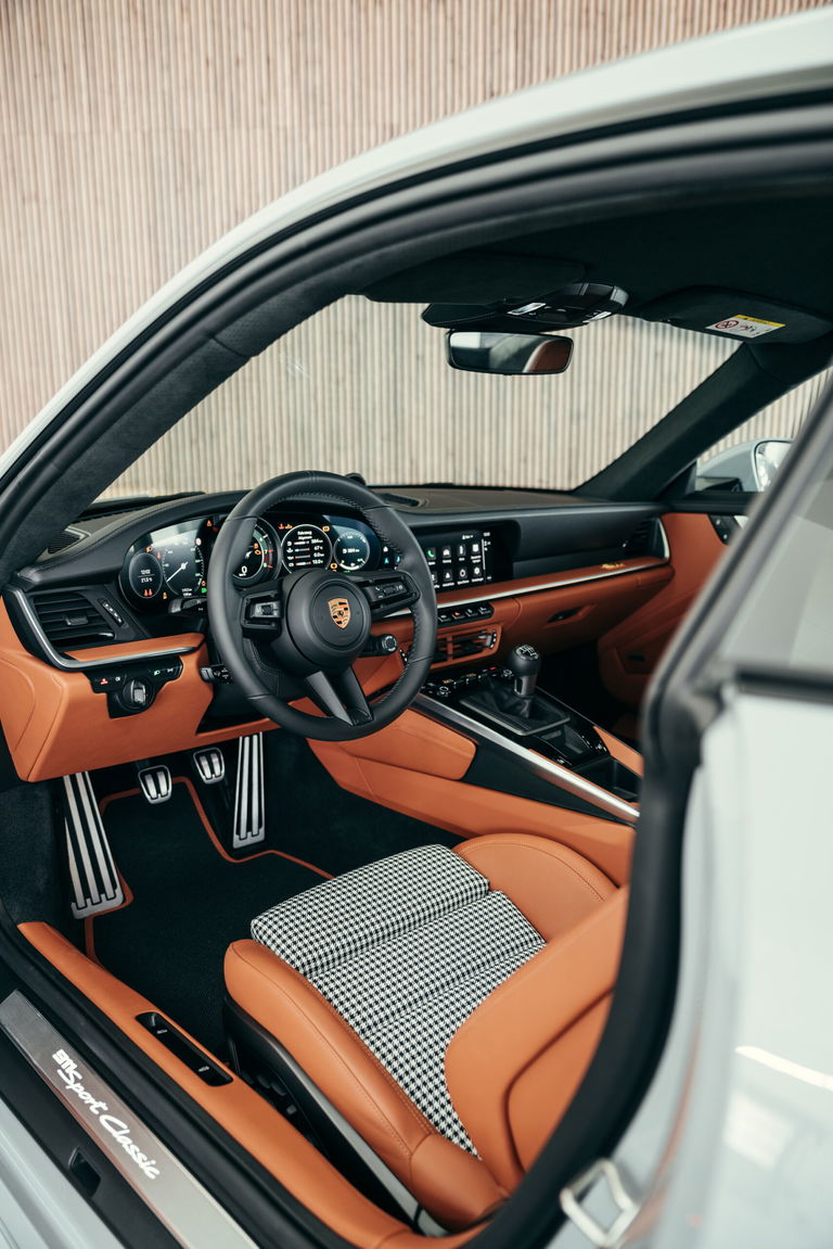 Porsche 992 Sport Classic