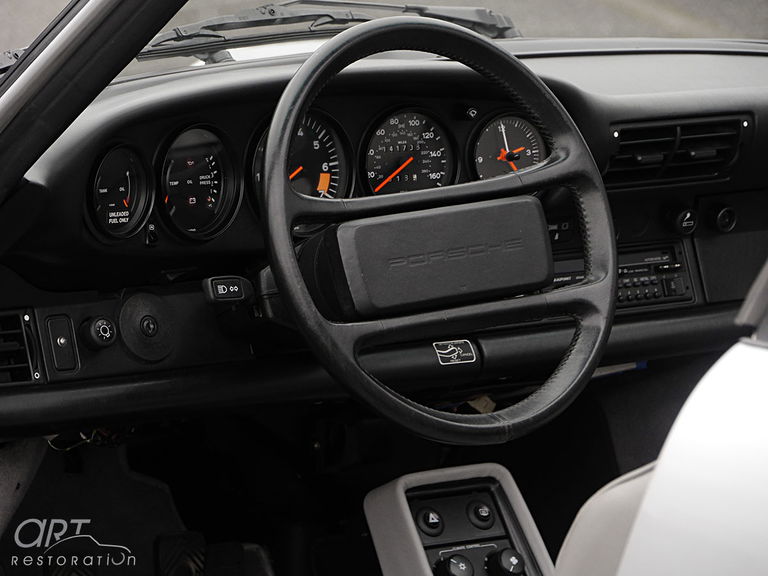 Porsche 911 Carrera 3.2 (US)