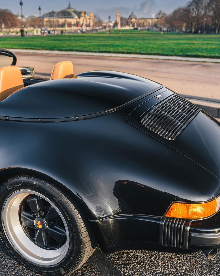 Porsche 911 Carrera 3.2 Speedster (US)