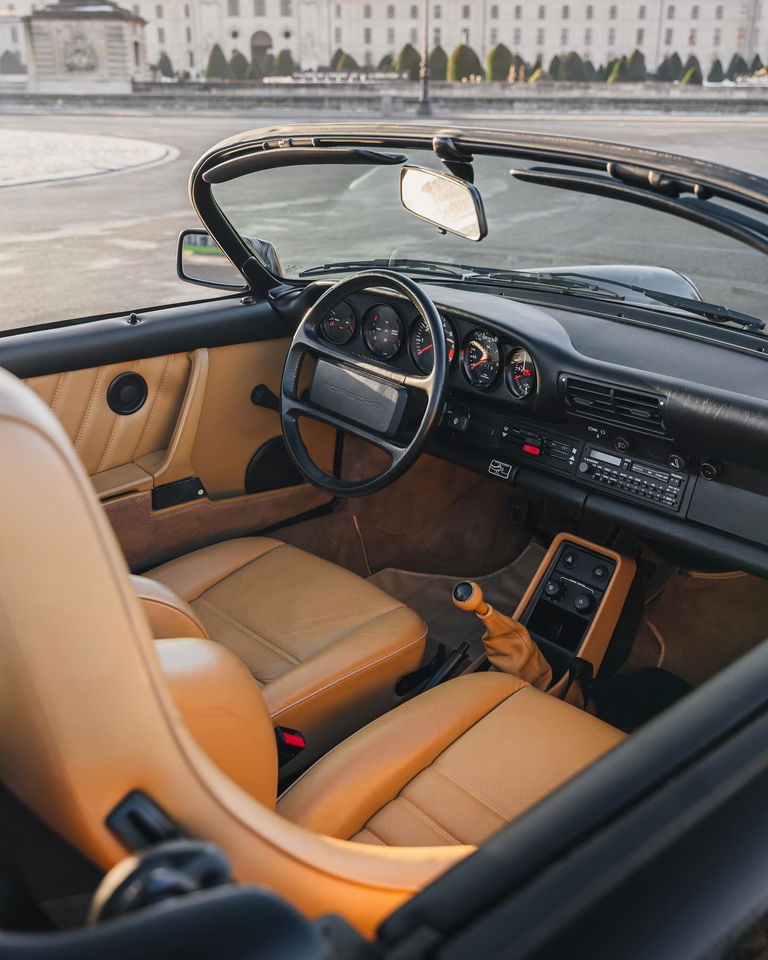 Porsche 911 Carrera 3.2 Speedster (US)