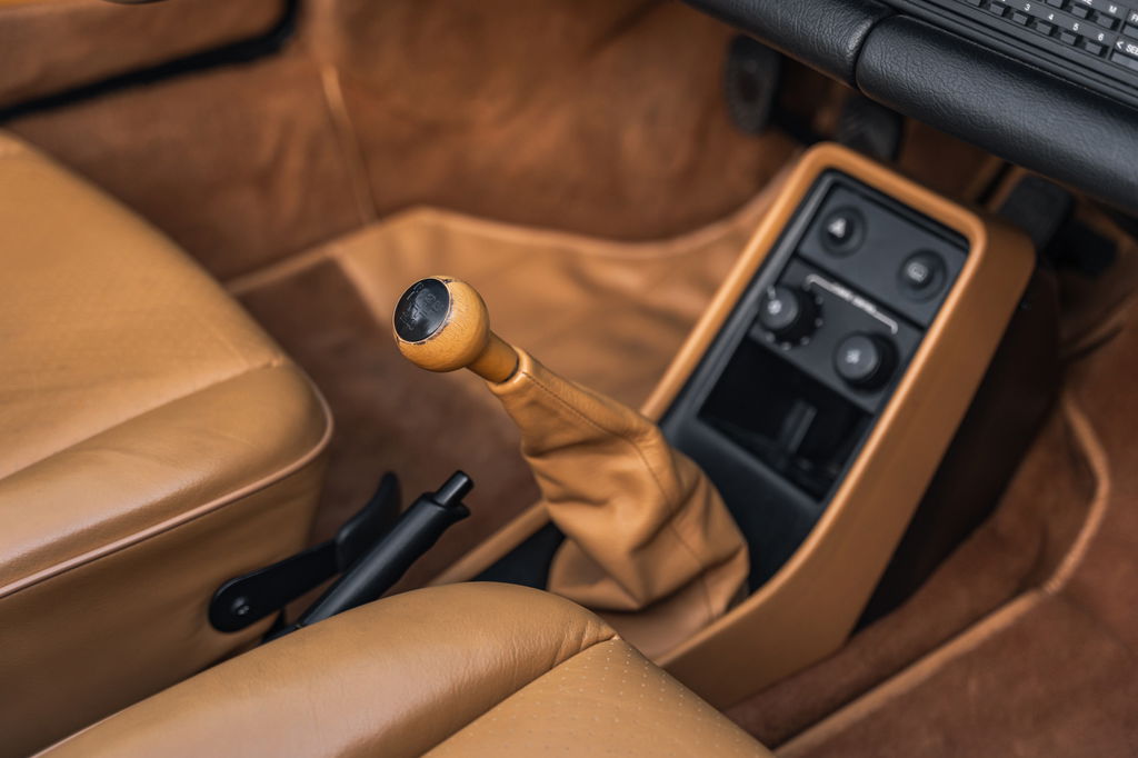 Porsche 911 Carrera 3.2 Speedster (US)