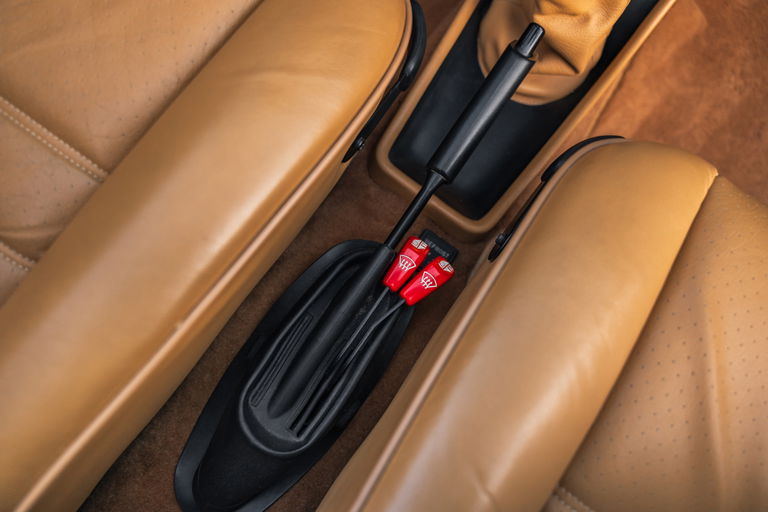 Porsche 911 Carrera 3.2 Speedster (US)