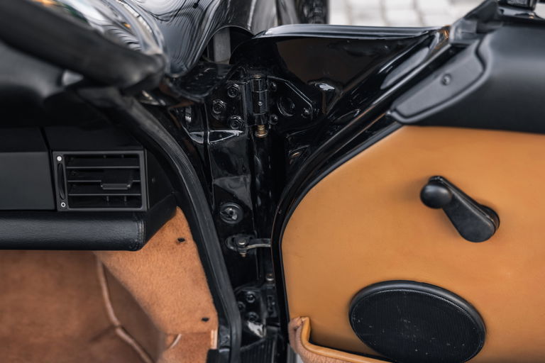 Porsche 911 Carrera 3.2 Speedster (US)