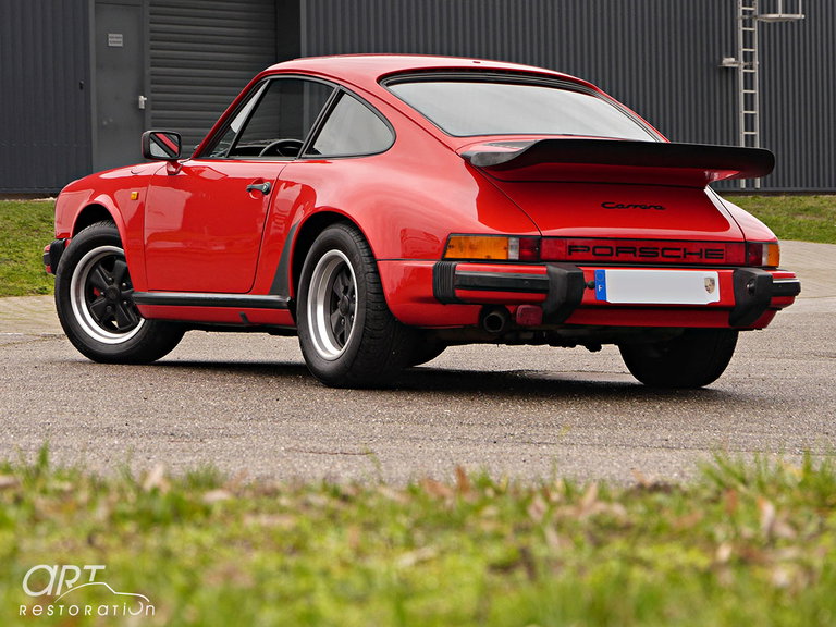 Porsche 911 Carrera 3.2