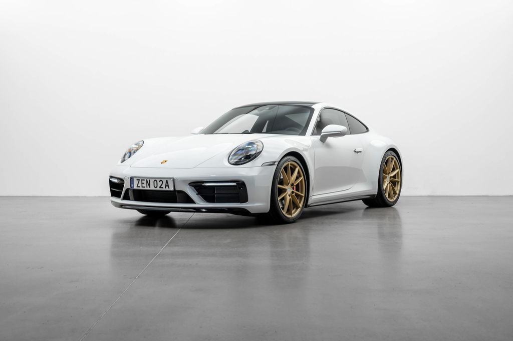 Porsche 992 Carrera 4S