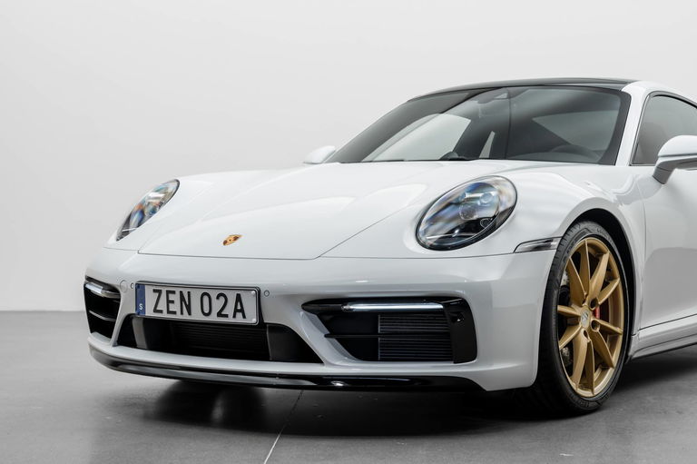 Porsche 992 Carrera 4S