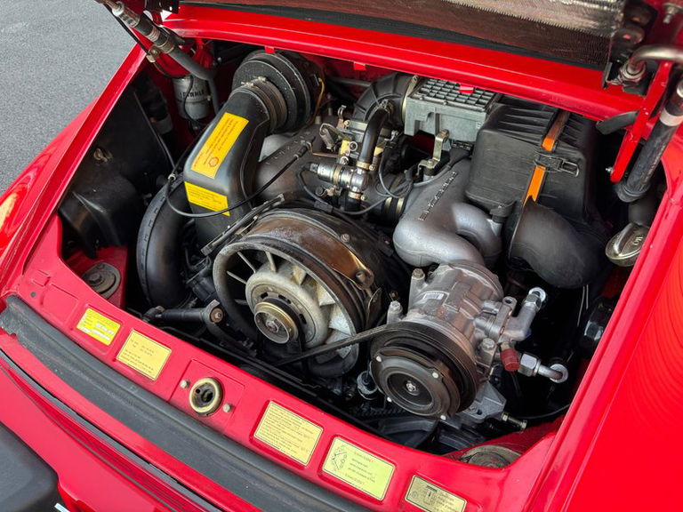 Porsche 911 Carrera 3.2 (US)